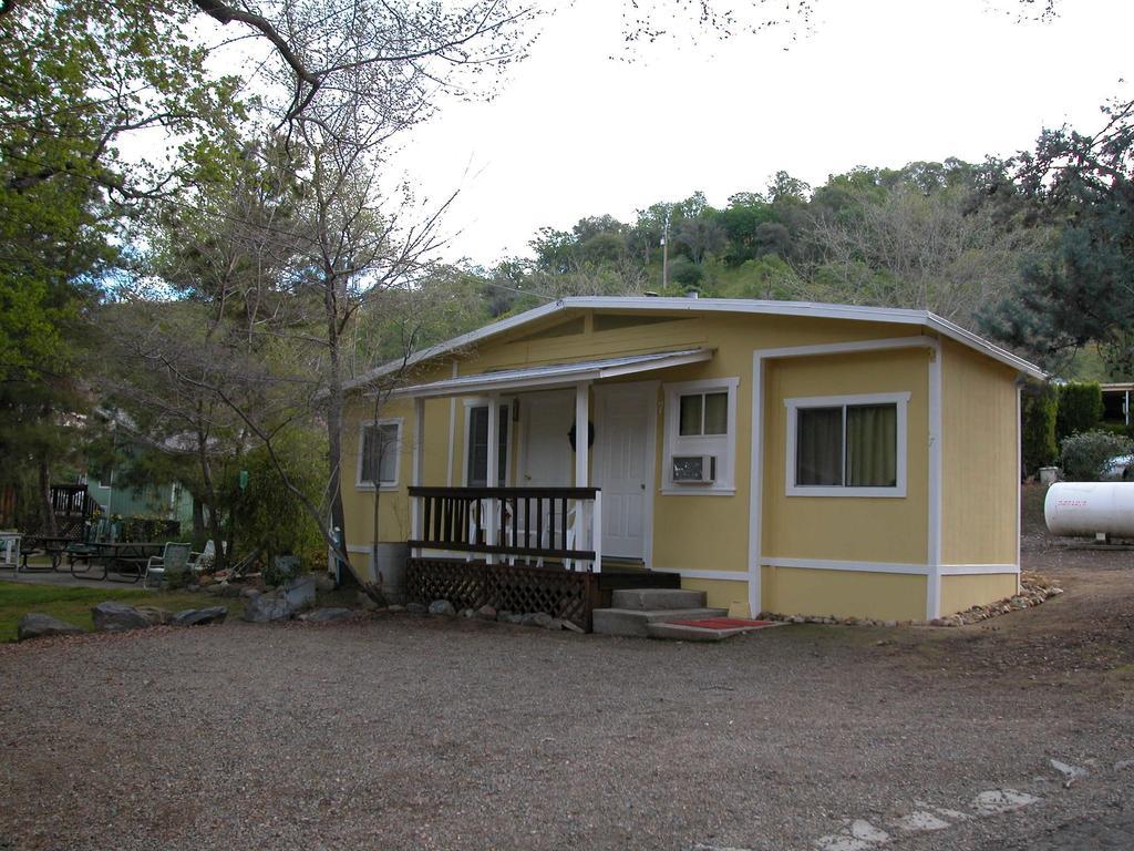 Sequoia Motel Трі-Риверс Екстер'єр фото
