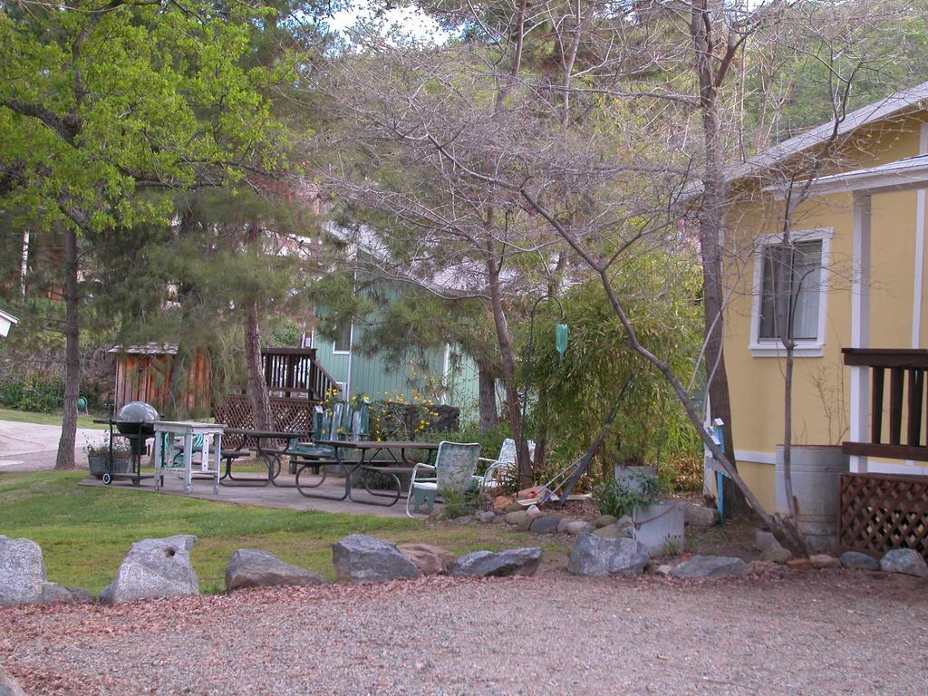 Sequoia Motel Трі-Риверс Екстер'єр фото
